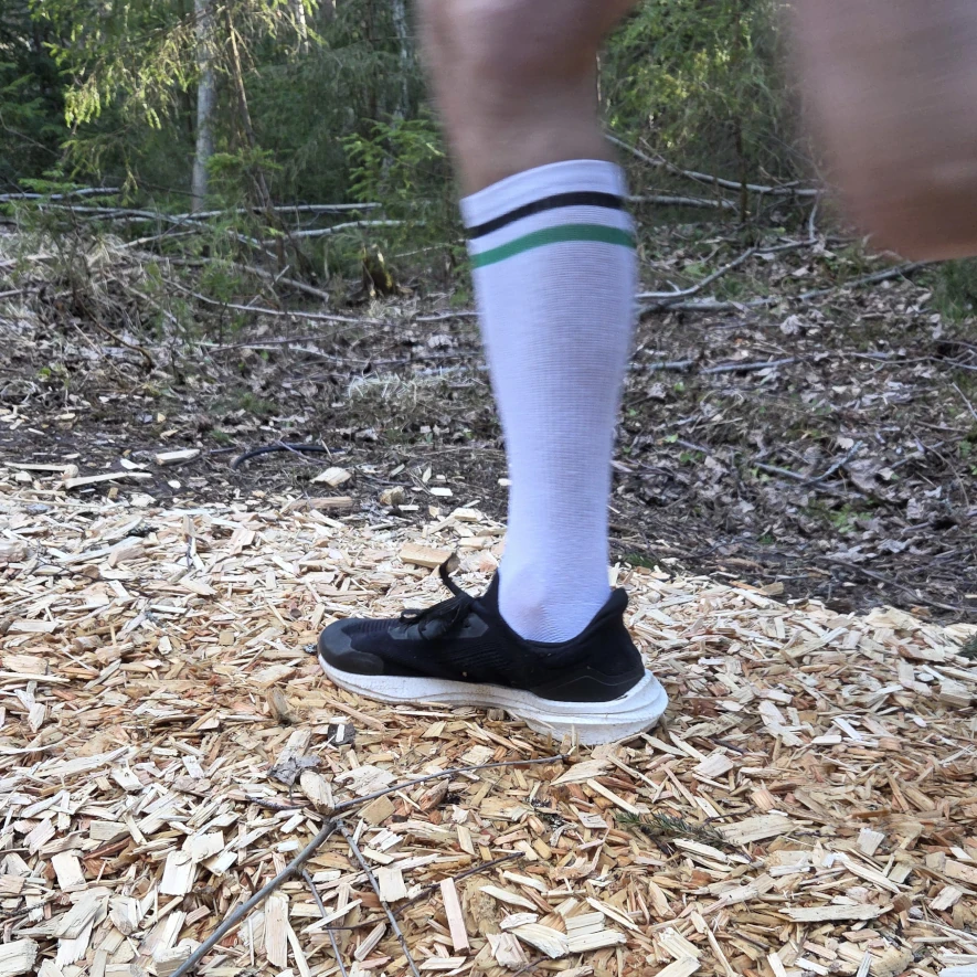 Retro loparstrumpor 8000kicks vita randiga