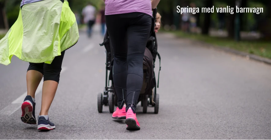 Joggar med vanlig barnvagn på en cykel- och gångbana